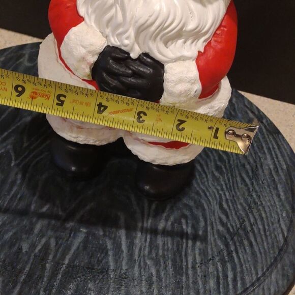 Ceramic Santa Hand Painted 9.5". Ch1C - Picture 5 of 6